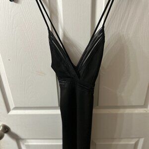 🖤 Classic Little Black Dress - Perfect for Any Occasion! 🖤